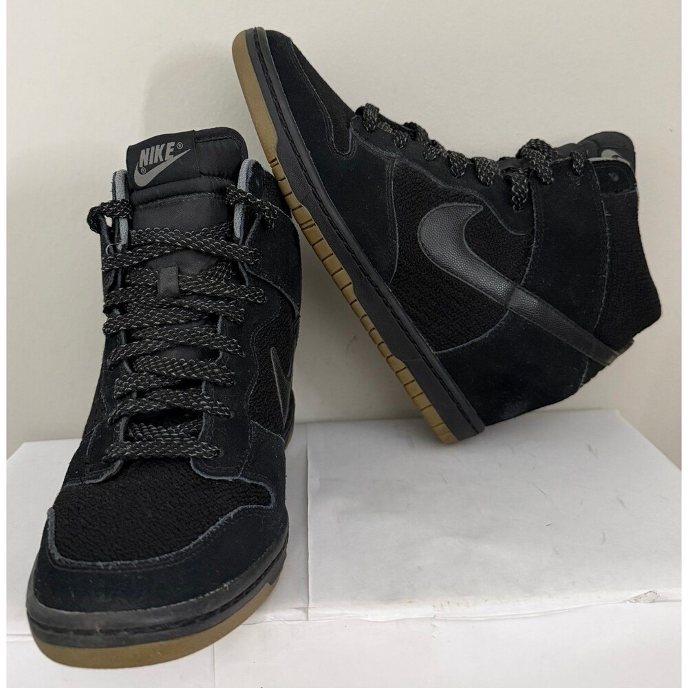 Nike Dunk Sky Hi Essential Shoes 644877-006 Black Gum Soles Women Size 9.5